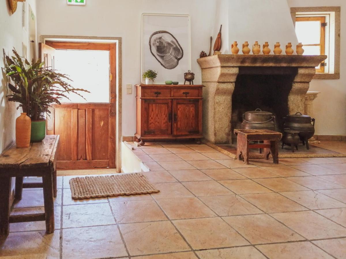 Vila Casa De Pimenteis Vimioso Exteriér fotografie