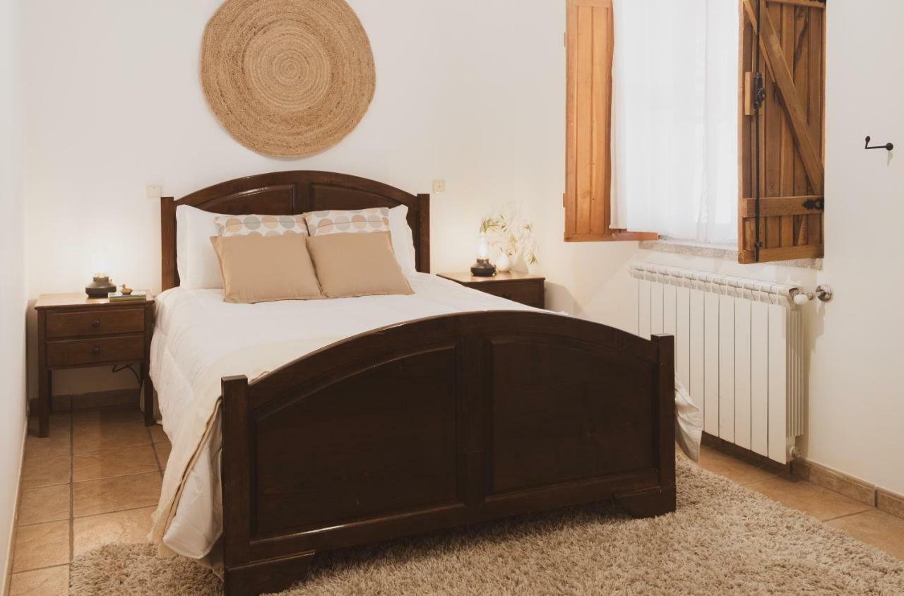 Vila Casa De Pimenteis Vimioso Exteriér fotografie